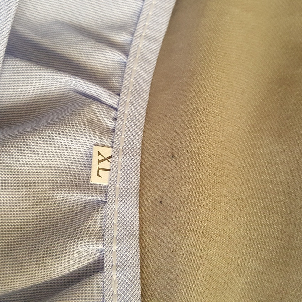 Cold shoulder button down top. - Picture 3 of 8